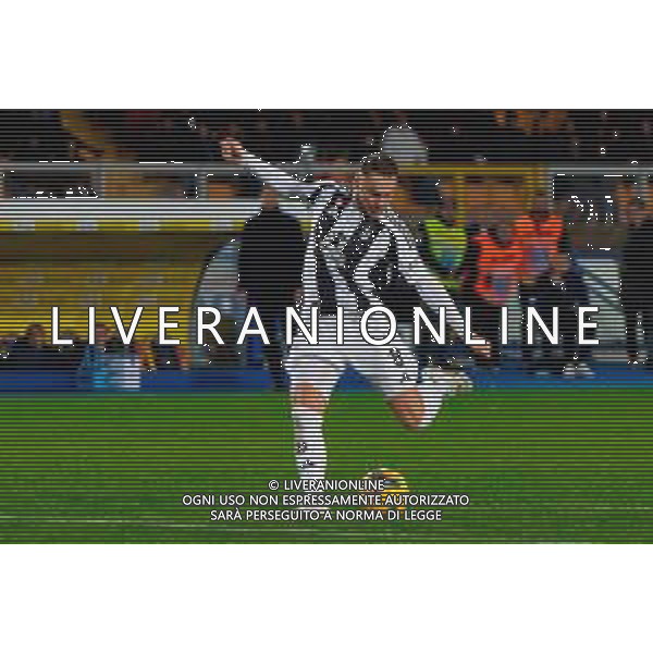 TVEM December 01, 2024 Lecce, Italy - US Lecce vs Juventus FC - Italian soccer serie A 2024/25 - Via Del Mare Stadium. In the pic: Teun Koopmeiners of Juventus FOTO EMMANUELE MASTRODONATO-AG ALDO LIVERANI SAS