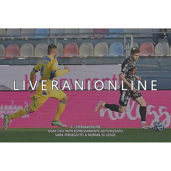 FROSINONE - CESENA CAMPIONATO CALCIO SERIE B 01.12.2024 NELLA FOTO RAFFAELE CELIA E DAVIDE BIRASCHI ©INSABATO MASSIMO - AGENZIA ALDO LIVERANI SAS