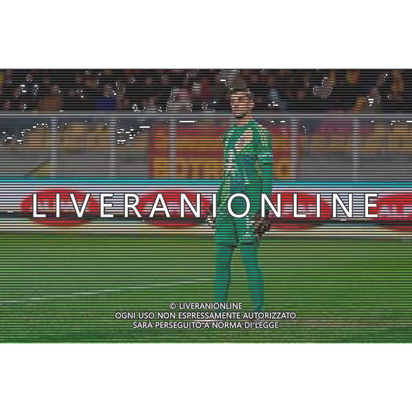 TVEM December 01, 2024 Lecce, Italy - US Lecce vs Juventus FC - Italian soccer serie A 2024/25 - Via Del Mare Stadium. In the pic: Mattia Perin of Juventus ©Emmanuele Mastrodonato - AGENZIA ALDO LIVERANI SAS