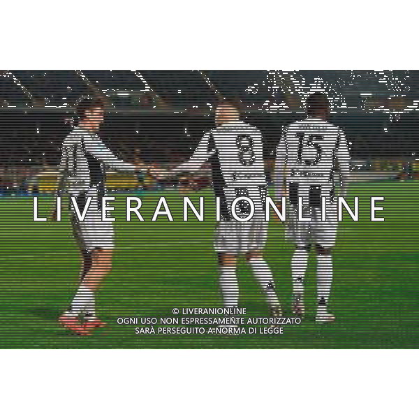 TVEM December 01, 2024 Lecce, Italy - US Lecce vs Juventus FC - Italian soccer serie A 2024/25 - Via Del Mare Stadium. In the pic: Andrea Cambiaso of Juventus in action against Teun Koopmeiners of Juventus ©Emmanuele Mastrodonato - AGENZIA ALDO LIVERANI SAS