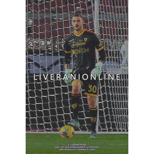 TVEM December 01, 2024 Lecce, Italy - US Lecce vs Juventus FC - Italian soccer serie A 2024/25 - Via Del Mare Stadium. In the pic: Wladimiro Falcone of US Lecce ©Emmanuele Matrodonato - AGENZIA ALDO LIVERANI SAS