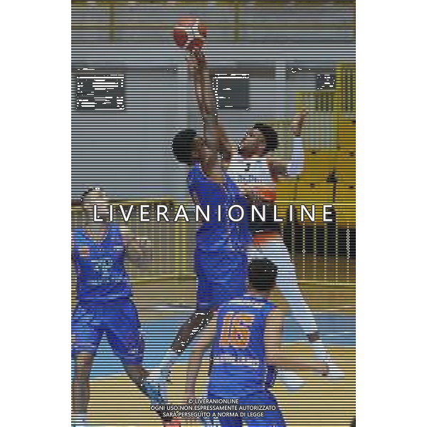 Reggio Calabria 02/12/2024 PalaCalafiore Campionato Serie B Interregionale Basket. Pallacanestro Viola Reggio Calabria vs Promobasket Marigliano. in foto: Paulinus Viola RC foto pasquale gareffa-ag aldo liverani sas