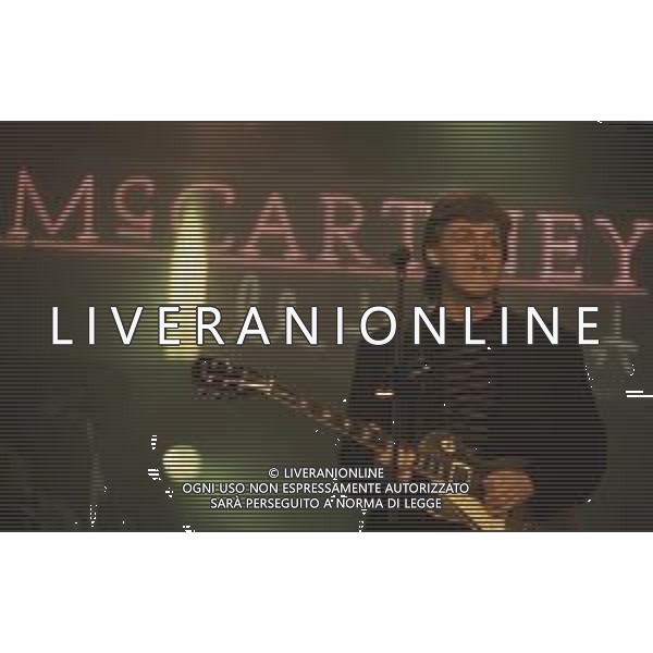 DIAP-RETROSPETTIVA PAUL MC CARTNEY CANTANTE NELLA FOOT PAUL MC CARTNEY A SANREMO NELL\'ANNO 1988 AG ALDO LIVERANI SAS