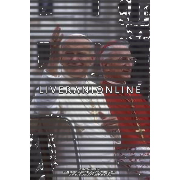 DIAP-15-17-06 1985 VENEZIA VISITA PASTORALE DEL PAPA GIOVANNI PAOLO II Karol Józef Wojtyła NELLA FOTO GIOVANNI PAOLO II Karol Józef Wojtyła A VENEZIA AG ALDO LIVERANI SAS