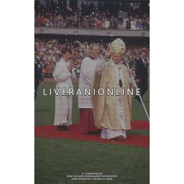 DIAP-16-17-04 1988 VERONA- VISITA PASTORALE DI GIOVANNI PAOLO II Karol Józef Wojtyła NELLA FOTO LA VISITA DI PAPA GIOVANNI II A VERONA AG ALDO LIVERANI SAS