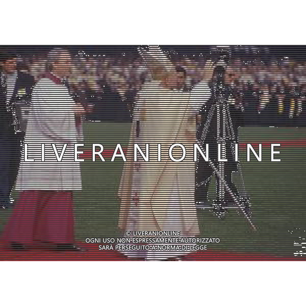 DIAP-16-17-04 1988 VERONA- VISITA PASTORALE DI GIOVANNI PAOLO II Karol Józef Wojtyła NELLA FOTO LA VISITA DI PAPA GIOVANNI II A VERONA AG ALDO LIVERANI SAS