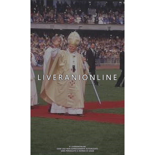 DIAP-16-17-04 1988 VERONA- VISITA PASTORALE DI GIOVANNI PAOLO II Karol Józef Wojtyła NELLA FOTO LA VISITA DI PAPA GIOVANNI II A VERONA AG ALDO LIVERANI SAS