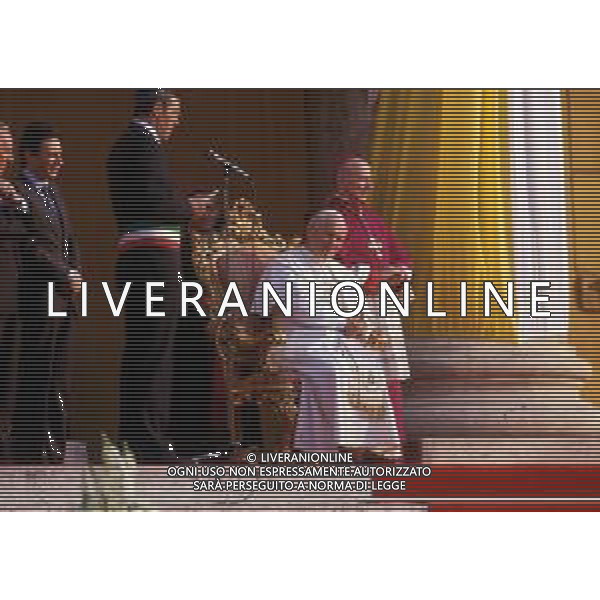 DIAP-16-17-04 1988 VERONA- VISITA PASTORALE DI GIOVANNI PAOLO II Karol Józef Wojtyła NELLA FOTO LA VISITA DI PAPA GIOVANNI II A VERONA AG ALDO LIVERANI SAS