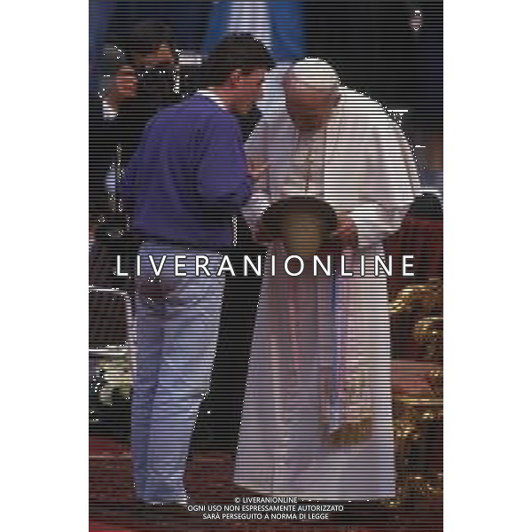 DIAP-16-17-04 1988 VERONA- VISITA PASTORALE DI GIOVANNI PAOLO II Karol Józef Wojtyła NELLA FOTO LA VISITA DI PAPA GIOVANNI II A VERONA AG ALDO LIVERANI SAS
