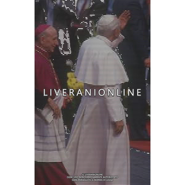 DIAP-16-17-04 1988 VERONA- VISITA PASTORALE DI GIOVANNI PAOLO II Karol Józef Wojtyła NELLA FOTO LA VISITA DI PAPA GIOVANNI II A VERONA AG ALDO LIVERANI SAS