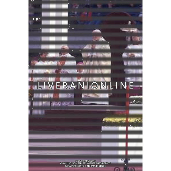 DIAP-16-17-04 1988 VERONA- VISITA PASTORALE DI GIOVANNI PAOLO II Karol Józef Wojtyła NELLA FOTO LA VISITA DI PAPA GIOVANNI II A VERONA AG ALDO LIVERANI SAS