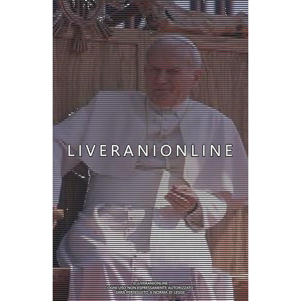 DIAP-RETROSPETTIVA PAPA GIOVANNI II -KAROL JOZEF WOJTYLA  NELLA FOTO PAPA GIOVANNI II -KAROL JOZEF WOJTYLA NELL\'ANNO 1991 A MANTOVA AG ALDO LIVERANI SAS 
