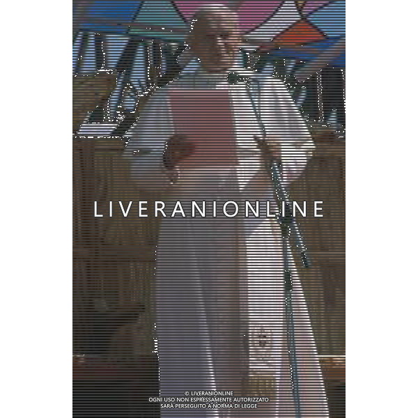 DIAP-RETROSPETTIVA PAPA GIOVANNI II -KAROL JOZEF WOJTYLA  NELLA FOTO PAPA GIOVANNI II -KAROL JOZEF WOJTYLA NELL\'ANNO 1991 A MANTOVA AG ALDO LIVERANI SAS 