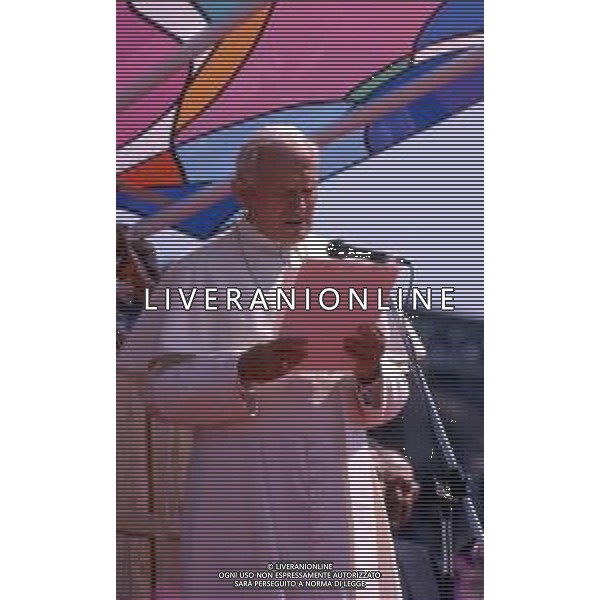 DIAP-RETROSPETTIVA PAPA GIOVANNI II -KAROL JOZEF WOJTYLA  NELLA FOTO PAPA GIOVANNI II -KAROL JOZEF WOJTYLA NELL\'ANNO 1991 A MANTOVA AG ALDO LIVERANI SAS 