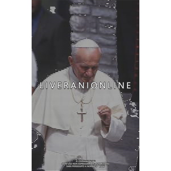 DIAP-RETROSPETTIVA PAPA GIOVANNI II -KAROL JOZEF WOJTYLA  NELLA FOTO PAPA GIOVANNI II -KAROL JOZEF WOJTYLA NELL\'ANNO 1992 A LORENZAGO DI CADORE AG ALDO LIVERANI SAS  