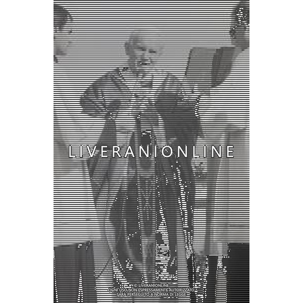 NEG-18-10-1986 FIRENZE -RETROSPETTIVA PAPA GIOVANNI II -KAROL JOZEF WOJTYLA  NELLA FOTO PAPA GIOVANNI II -KAROL JOZEF WOJTYLA A FIRENZE FIESOLE TEATRO ROMANO IL GIORNO 18-10-1986 AG ALDO LIVERANI SAS