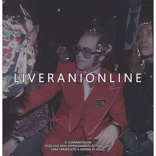 COL-RETROSPETTIVA ELTON JOHN CANTANTE NELLA FOTO ELTON JOHN ANNI 70 AG ALDO LIVERANI SAS 