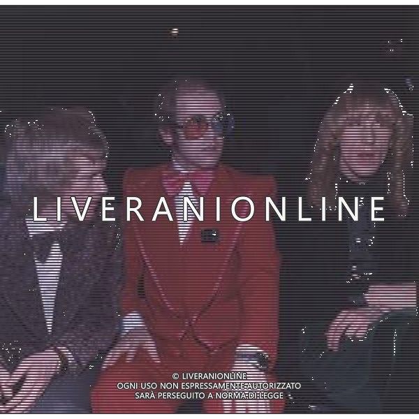 COL-RETROSPETTIVA ELTON JOHN CANTANTE NELLA FOTO ELTON JOHN ANNI 70 AG ALDO LIVERANI SAS 