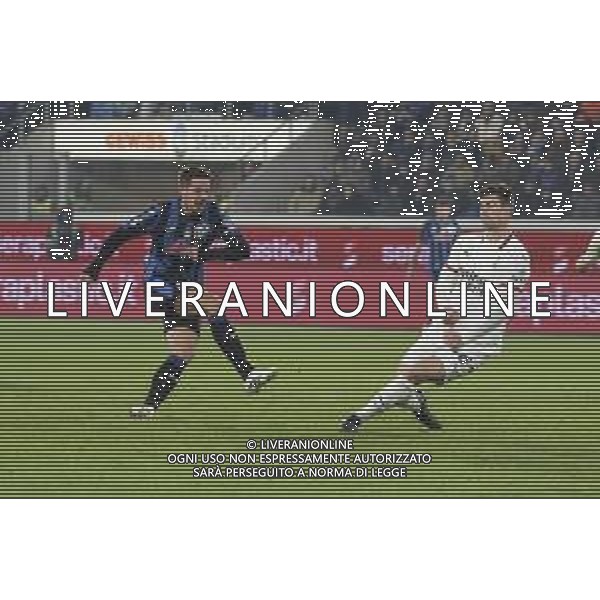 Mario Pasalic of Atalanta BC kick the ball during Atalanta BC vs AC Milan, 15° Serie A Enilive 2024-25 game at Gewiss stadium in Bergamo (BG), Italy, on Dicember 06, 2024. (Photo by Davide Casentini)- AGENZIA ALDO LIVERANI SAS