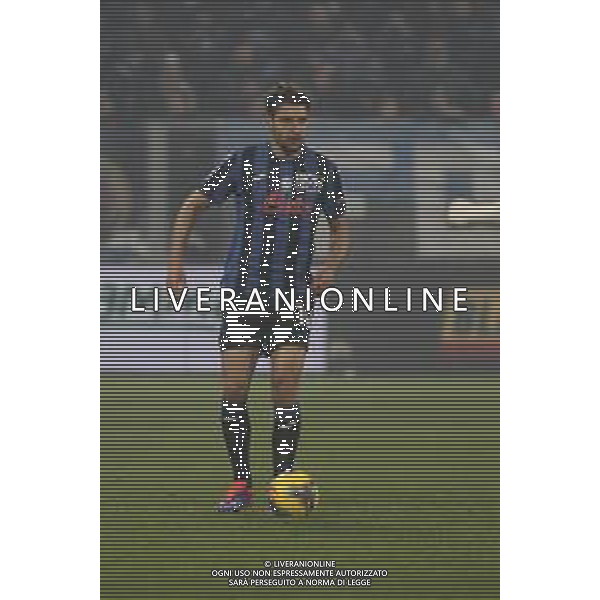 Berat Djimsiti of Atalanta BC play the ball during Atalanta BC vs AC Milan, 15° Serie A Enilive 2024-25 game at Gewiss stadium in Bergamo (BG), Italy, on Dicember 06, 2024. (Photo by Davide Casentini)- AGENZIA ALDO LIVERANI SAS