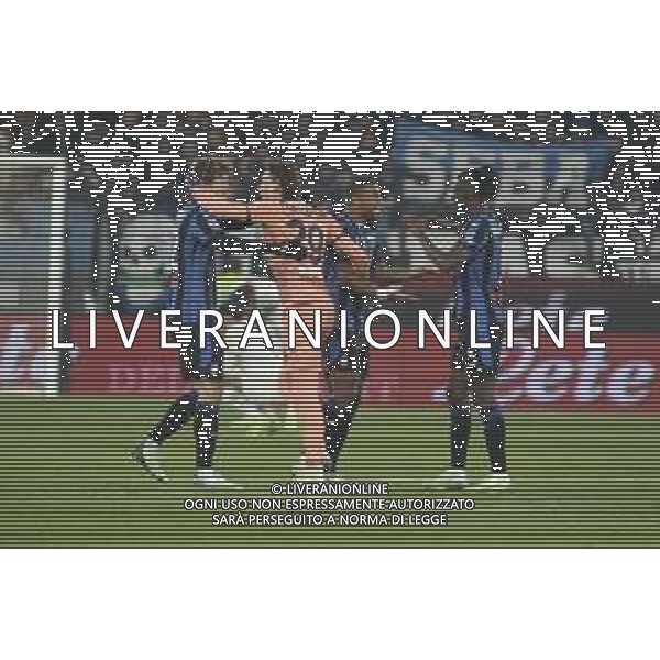 Giorgio Scalvini of Atalanta BC and Marco Carnesecchi of Atalanta BC celebrate the victory at the end of Atalanta BC vs AC Milan, 15° Serie A Enilive 2024-25 game at Gewiss stadium in Bergamo (BG), Italy, on Dicember 06, 2024. (Photo by Davide Casentini)- AGENZIA ALDO LIVERANI SAS