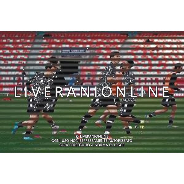 December 07, 2024 Bari, Italy - SSC Bari vs Cesena FC - Italian soccer serie B 2024/25 - San Nicola Stadium. In the pic: Players of Cesena FC warms up ©Emmanuele Mastrodonato - AGENZIA ALDO LIVERANI SAS