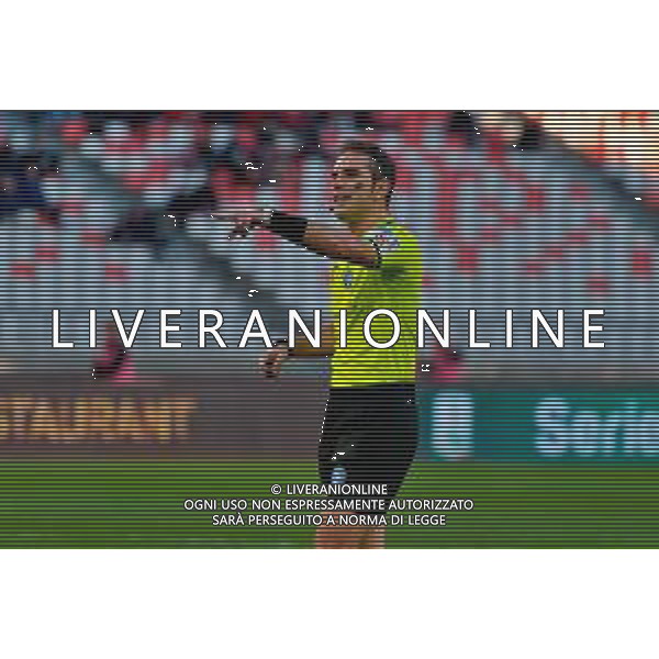 December 07, 2024 Bari, Italy - SSC Bari vs Cesena FC - Italian soccer serie B 2024/25 - San Nicola Stadium. In the pic: the referee Alberto Santoro of Messina - ARBITRO ©Emmanuele Mastrodonato - AGENZIA ALDO LIVERANI SAS