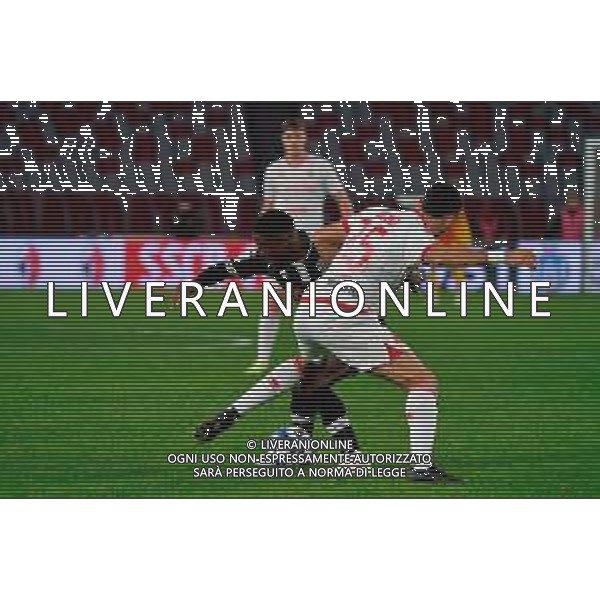December 07, 2024 Bari, Italy - SSC Bari vs Cesena FC - Italian soccer serie B 2024/25 - San Nicola Stadium. In the pic: Augustus Kargbo of Cesena FC in action against Raffaele Pucino of SSC Bari- ©Emmanuele Mastrodonato - AGENZIA ALDO LIVERANI SAS