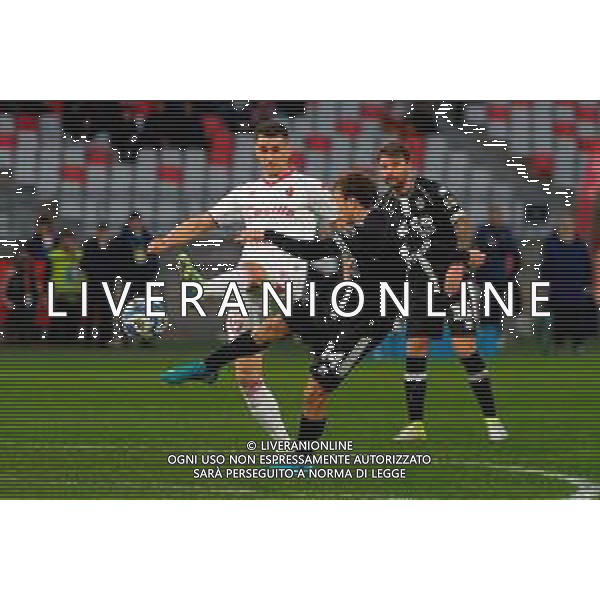 December 07, 2024 Bari, Italy - SSC Bari vs Cesena FC - Italian soccer serie B 2024/25 - San Nicola Stadium. In the pic: Tommaso Berti of Cesena FC in action against Kevin Lasagna of SSC Bari- ©Emmanuele Mastrodonato - AGENZIA ALDO LIVERANI SAS