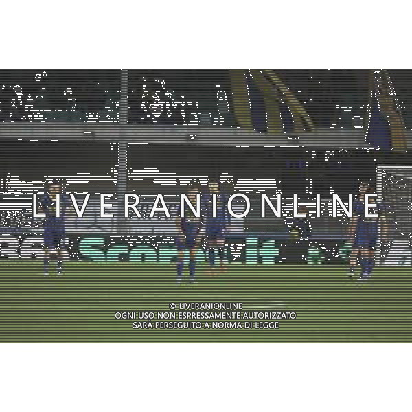 Hellas Verona players expresses disappointment during Hellas Verona FC vs Empoli FC, 15° Serie A Enilive 2024-25 game at Marcantonio Bentegodi stadium in Verona (VR), Italy, on Dicember 08, 2024. (Photo by Davide Casentini) - AGENZIA ALDO LIVERANI SAS