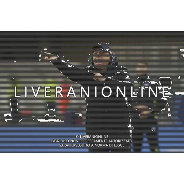 Roberto D’Aversa Head Coach of Empoli FC gestures during Hellas Verona FC vs Empoli FC, 15° Serie A Enilive 2024-25 game at Marcantonio Bentegodi stadium in Verona (VR), Italy, on Dicember 08, 2024. (Photo by Davide Casentini) - AGENZIA ALDO LIVERANI SAS