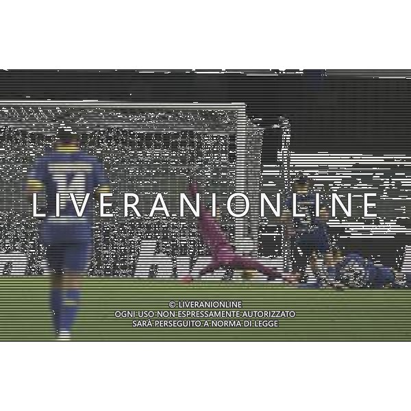 Sebastiano Esposito of Empoli FC scores a wsecond goal during Hellas Verona FC vs Empoli FC, 15° Serie A Enilive 2024-25 game at Marcantonio Bentegodi stadium in Verona (VR), Italy, on Dicember 08, 2024. (Photo by Davide Casentini) - AGENZIA ALDO LIVERANI SAS