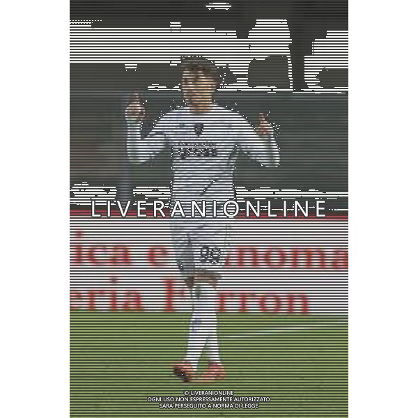 Sebastiano Esposito of Empoli FC celebrates after scoring second gol during Hellas Verona FC vs Empoli FC, 15° Serie A Enilive 2024-25 game at Marcantonio Bentegodi stadium in Verona (VR), Italy, on Dicember 08, 2024. (Photo by Davide Casentini) - AGENZIA ALDO LIVERANI SAS