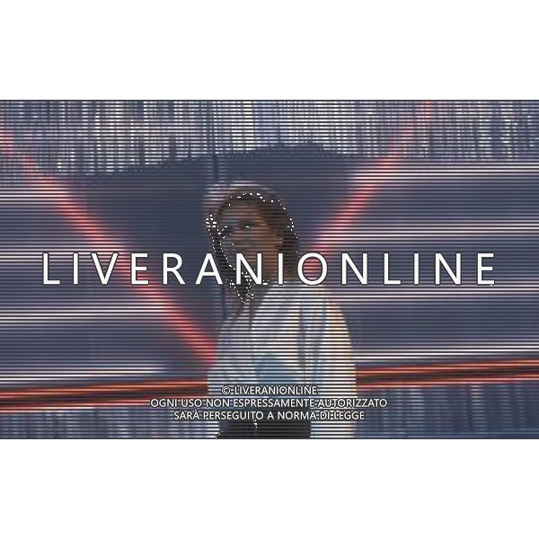 DIAP-RETROSPETTIVA TIZIANA RIVALE CANTANTE NELLA FOTO TIZIANA RIVALE AL FESTIVAL DI SANREMO NELL\'ANNO 1983 AG ALDO LIVERANI SAS