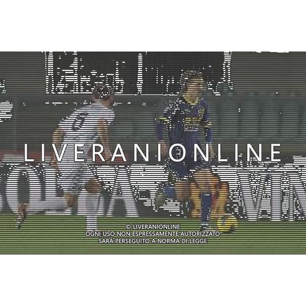 Daniele Ghilardi of Hellas Verona FC play the ball during Hellas Verona FC vs Empoli FC, 15° Serie A Enilive 2024-25 game at Marcantonio Bentegodi stadium in Verona (VR), Italy, on Dicember 08, 2024. (Photo by Davide Casentini)- AGENZIA ALDO LIVERANI SAS