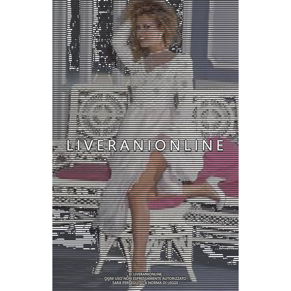 DIAP-RETROSPETTIVA TIZIANA RIVALE CANTANTE NELLA FOTO TIZIANA RIVALE A ROMA NELL\'ANNO 1986 FOTO EDGARDO DELLA SCORCIOSA-AG ALDO LIVERANI SAS