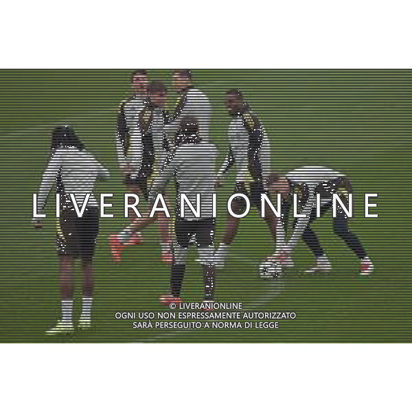 TVAF-Torino 10.12.2024 Continassa © Alessandro Falzone/Agenzia Aldo Liverani Allenamento Juventus Rifinitura partita Champions League Juventus vs Manchester City Nella foto: Teun Koopmeiners e gruppo
