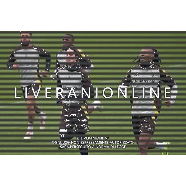TVAF-Torino 10.12.2024 Continassa © Alessandro Falzone/Agenzia Aldo Liverani Allenamento Juventus Rifinitura partita Champions League Juventus vs Manchester City Nella foto: Thuram-Vlahovic