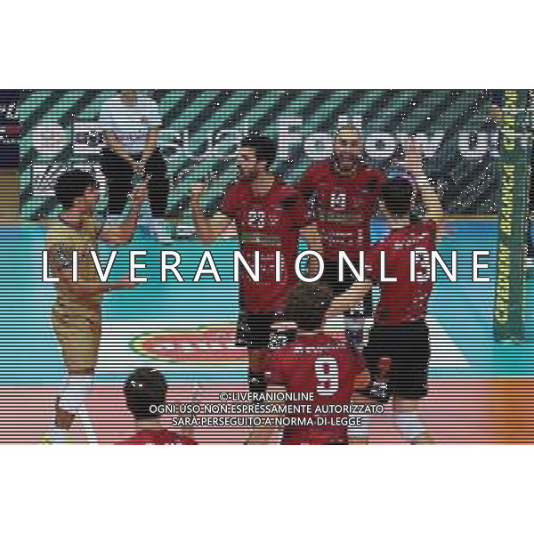Reggio Calabria 08/12/2024 PalaCalafiore. Campionato Nazionale Volley maschile serie A3. Domotek RC vs JV Gioia del Colle. In foto: esultanza Domotek foto pasquale gareffa-ag aldo liverani sas