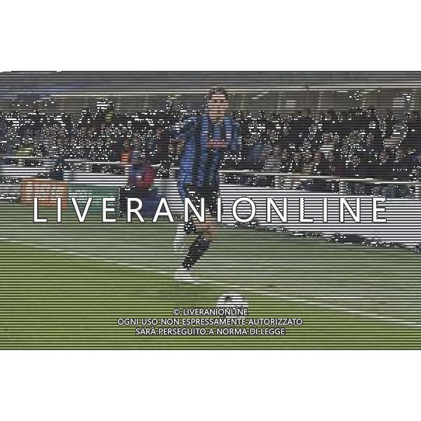 Nicolo’ Zaniolo of Atalanta BC play the ball during Atalanta BC vs Rela Madrid FC, 6° round of Chanpions League 2024-25, game at Gewiss stadiumo in Bergamo (BG), Italy, on Dicember 10, 2024. (Photo by Davide Casentini)-AGENZIA ALDO LIVERANI SAS
