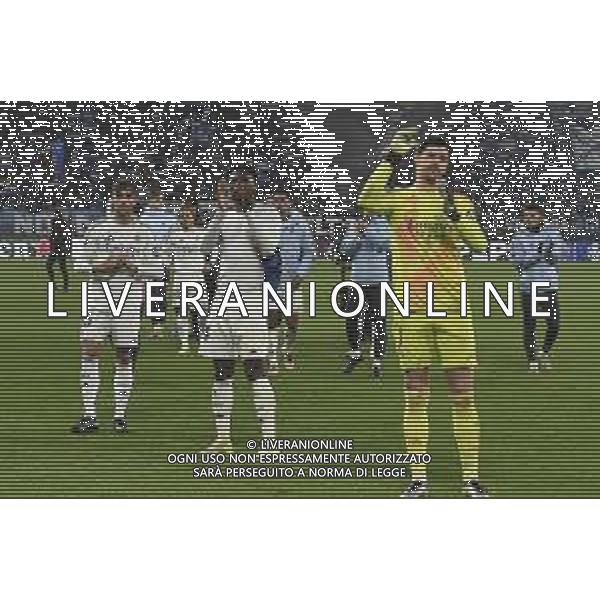 Real Madrid FC players celebrate the victory at the end of Atalanta BC vs Rela Madrid FC, 6° round of Chanpions League 2024-25, game at Gewiss stadiumo in Bergamo (BG), Italy, on Dicember 10, 2024. (Photo by Davide Casentini)-AGENZIA ALDO LIVERANI SAS
