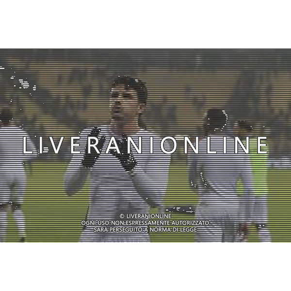 Dani Silva of Hellas Verona FC applaud the fans following the final whistle during Parma Calcio vs Hellas Verona FC, 16° Serie A Enilive 2024-25 game at Ennio Tardini stadium in Parma (PR), Italy, on Dicember 15, 2024. (Photo by Davide Casentini)- AG ALDO LIVERANI SAS
