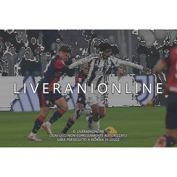 TVMV-Torino 17.12.2024 Allianz Stadium ©Manuela Viganti/Agenzia Aldo Liverani Juventus vs Cagliari Ottavi di Finale Coppa Italia Frecciarossa 2024/2025 Nella foto: samuel mbangula e razvan marin ©Viganti/AGENZIA ALDO LIVERANI SAS