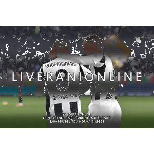 TVMV-Torino 17.12.2024 Allianz Stadium ©Manuela Viganti/Agenzia Aldo Liverani Juventus vs Cagliari Ottavi di Finale Coppa Italia Frecciarossa 2024/2025 Nella foto: esultanza teun koopmeiners e dusan vlahovic dopo il gol ©Viganti/AGENZIA ALDO LIVERANI SAS