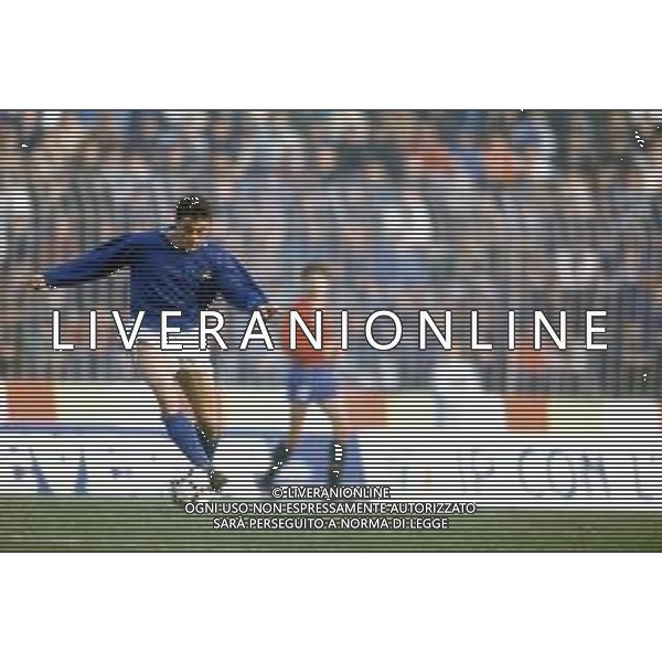 DIAP-RETROSPETTIVA ANGELO CARBONE CALCIATORE NELLA FOTO ANGELO CARBONE CON LA MAGLIA DELLA NAZIONALE ITALIANA AG ALDO LIVERANI SAS