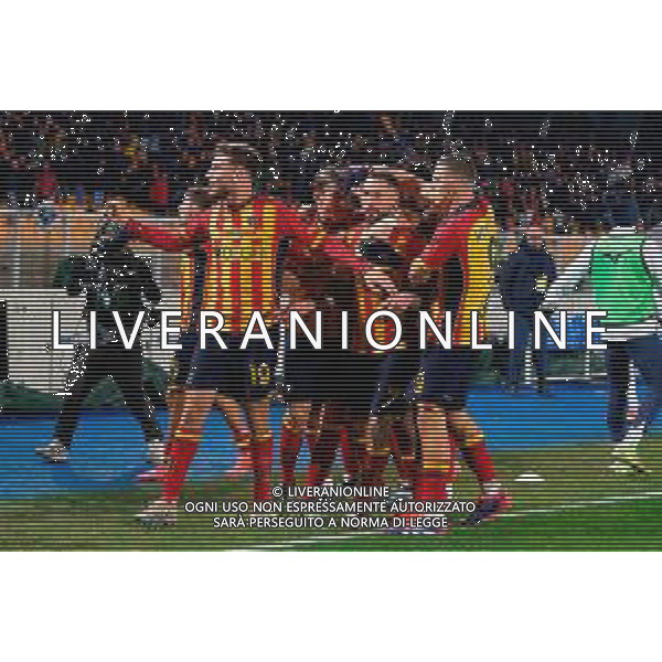 TVEM December 21, 2024 Lecce, Italy - US Lecce vs SS Lazio - Italian soccer serie A 2024/25 - Via Del Mare Stadium. In the pic: Tete Morente of US Lecce celebrates after scoring a goal with teammates ©Emmanuele Mastrodonato -AGENZIA ALDO LIVERANI SAS