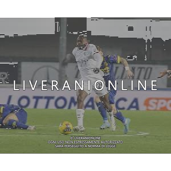 Youssouf Fofana of AC Milan play the ball during Hellas Verona FC vs AC Milan, 17° Serie A Enilive 2024-25 game at Marcantonio Bentegodi stadium in Verona (VR), Italy, on Dicember 20, 2024. (Photo by Davide Casentini)-AGENZIA ALDO LIVERANI SAS