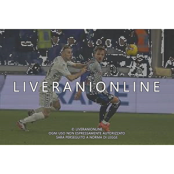 Ardian Ismajli of Empoli FC battle for the ball with Mateo Retegui of Atalanta BC during Atalanta BC vs Empoli FC, 17° Serie A Enilive 2024-25 game at Gewiss stadium in Bergamo (BG), Italy, on Dicember 22, 2024. (Photo by Davide Casentini)-AGENZIA ALDO LIVERANI SAS