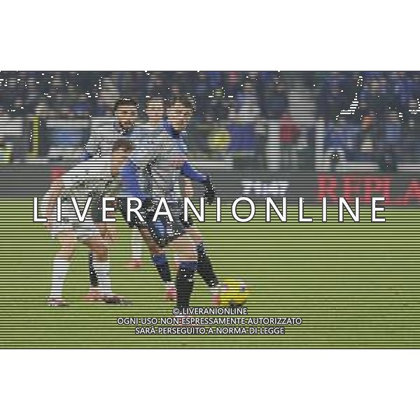 Lazar Samardzic of Atalanta BC play the ball during Atalanta BC vs Empoli FC, 17° Serie A Enilive 2024-25 game at Gewiss stadium in Bergamo (BG), Italy, on Dicember 22, 2024. (Photo by Davide Casentini)-AGENZIA ALDO LIVERANI SAS