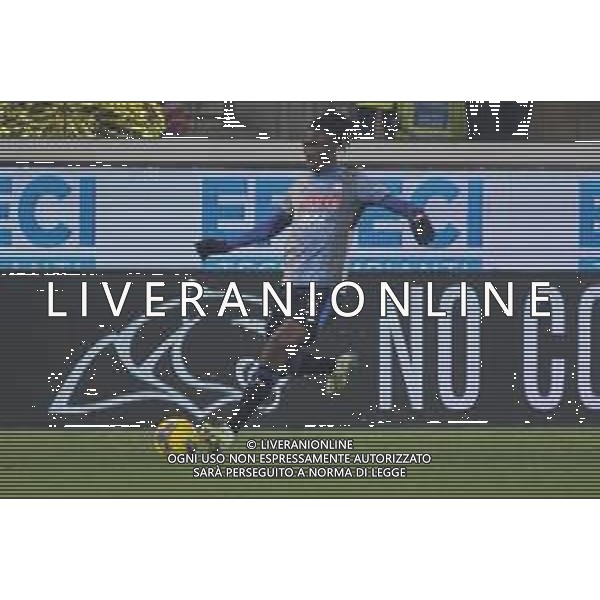 Odilon Kossounou of Atalanta BC play the ball during Atalanta BC vs Empoli FC, 17° Serie A Enilive 2024-25 game at Gewiss stadium in Bergamo (BG), Italy, on Dicember 22, 2024. (Photo by Davide Casentini)-AGENZIA ALDO LIVERANI SAS